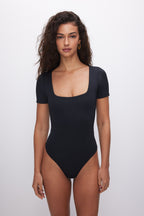 SCULPTING SQUARE NECK BODYSUIT BLACK001