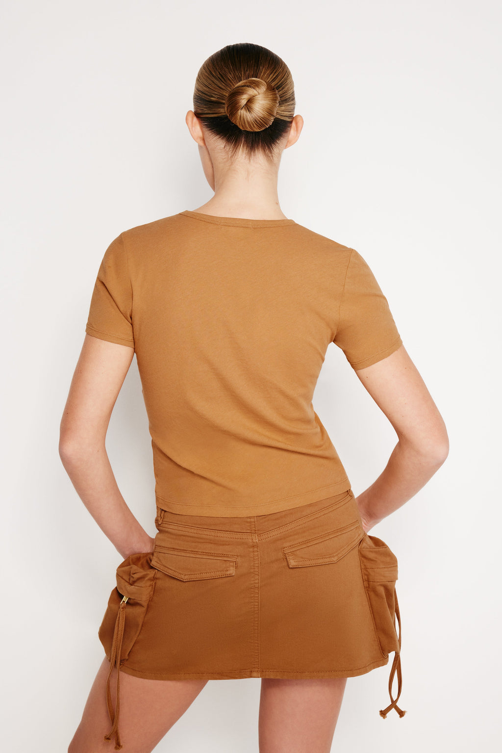 LIGHTWEIGHT SLIM COTTON TEE CANYON003