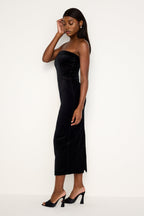 FIT FOR SUCCESS STRAPLESS VELVET DRESS BLACK001