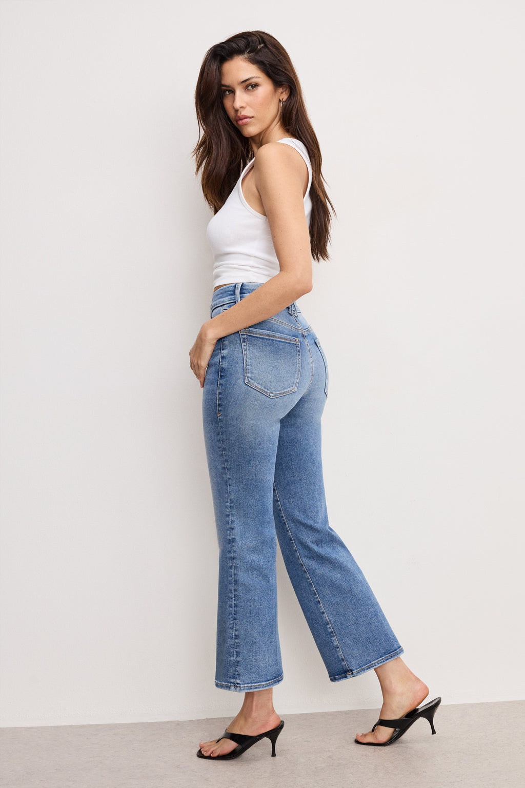 ALWAYS FITS GOOD LEGS CROPPED MINI BOOT JEANS INDIGO953