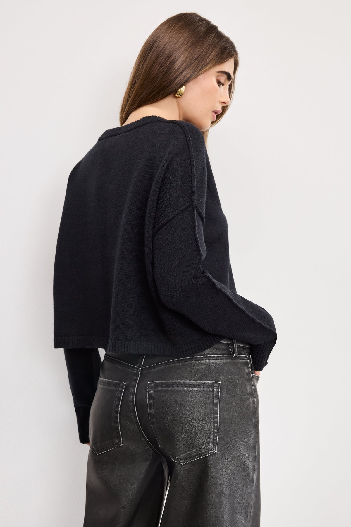 COZY KNIT CREW NECK BLACK