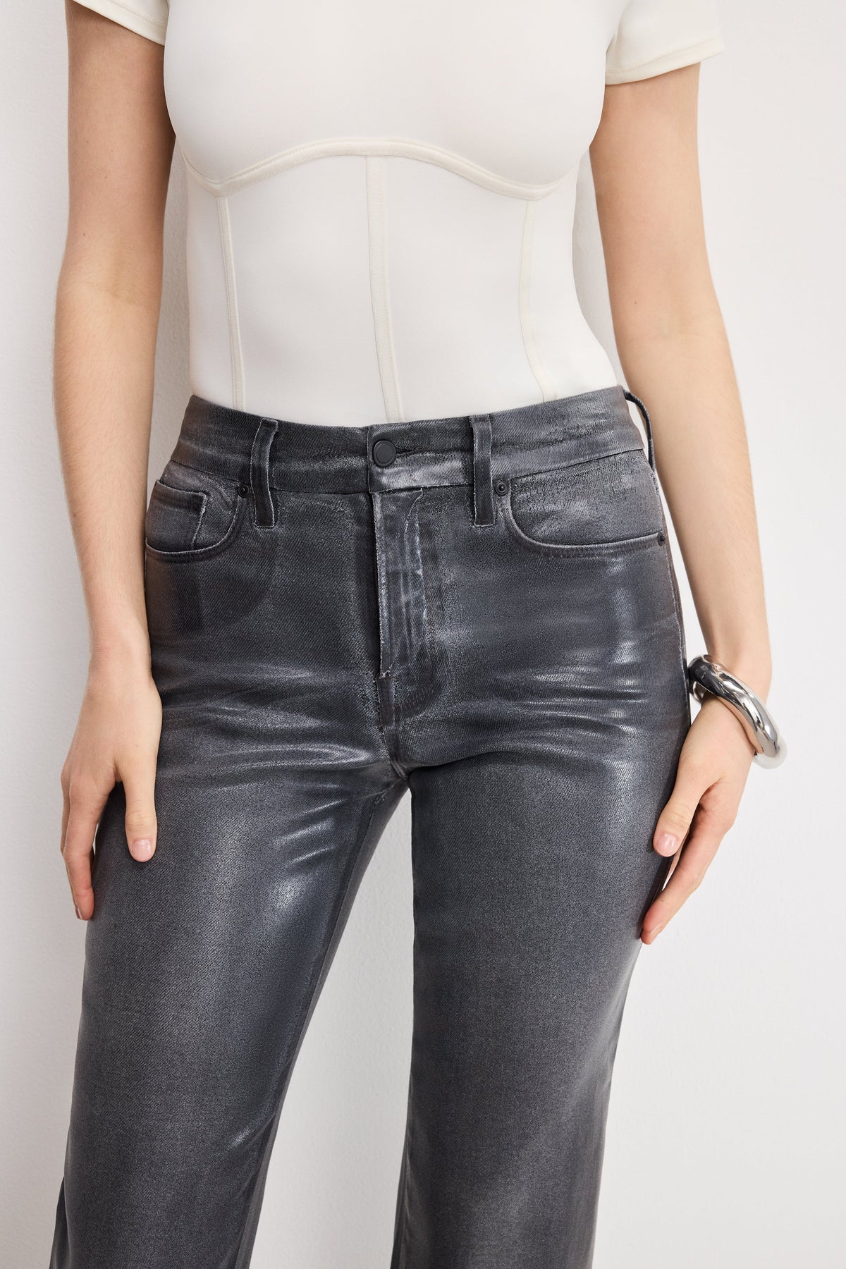 SOFT TECH GOOD LEGS STRAIGHT COATED JEANS BLACK402