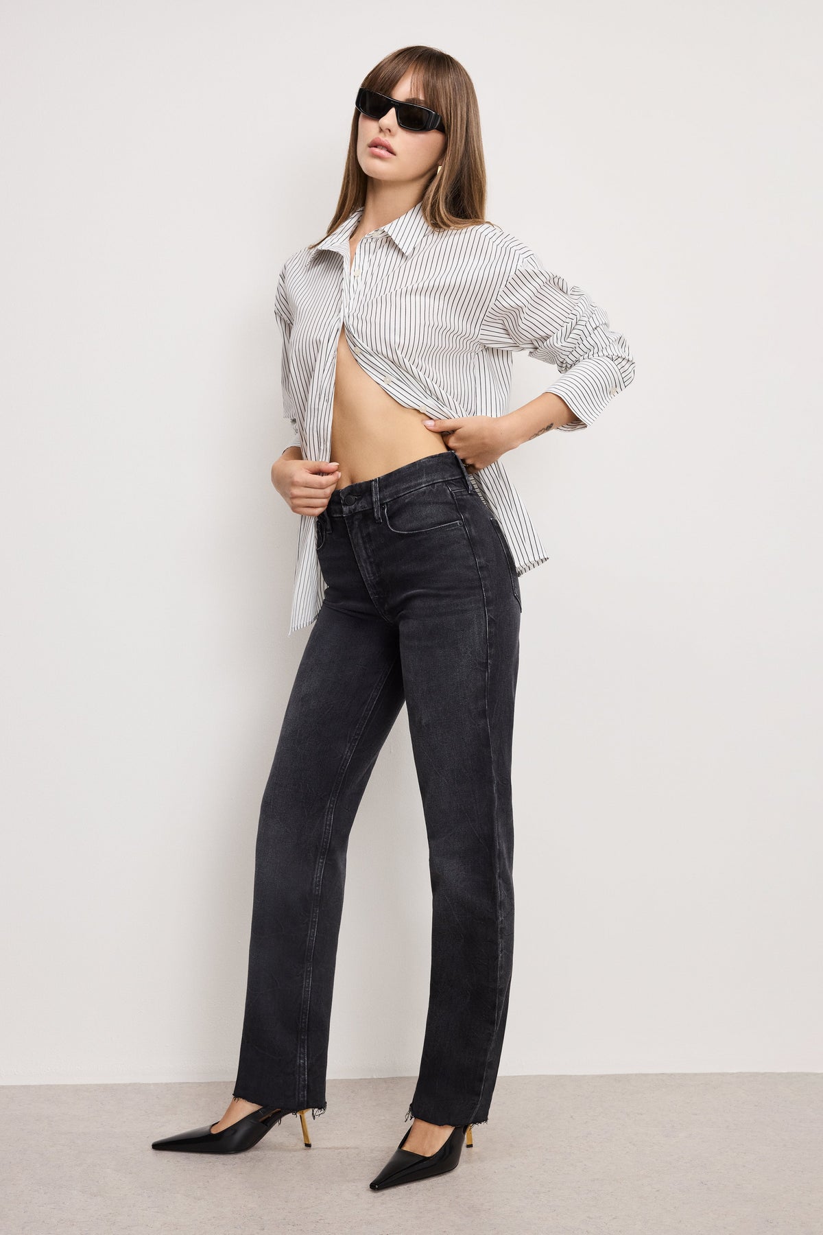 GOOD ICON STRAIGHT ANKLE JEANS BLACK404