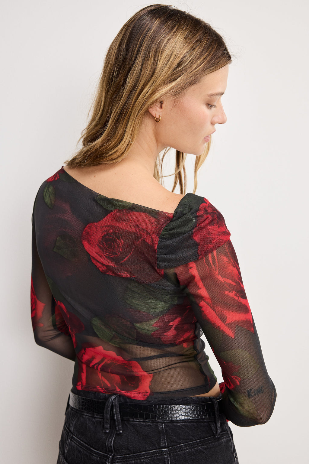 MESH RUCHED ASYMMETRIC TOP MOODY RED ROSES001