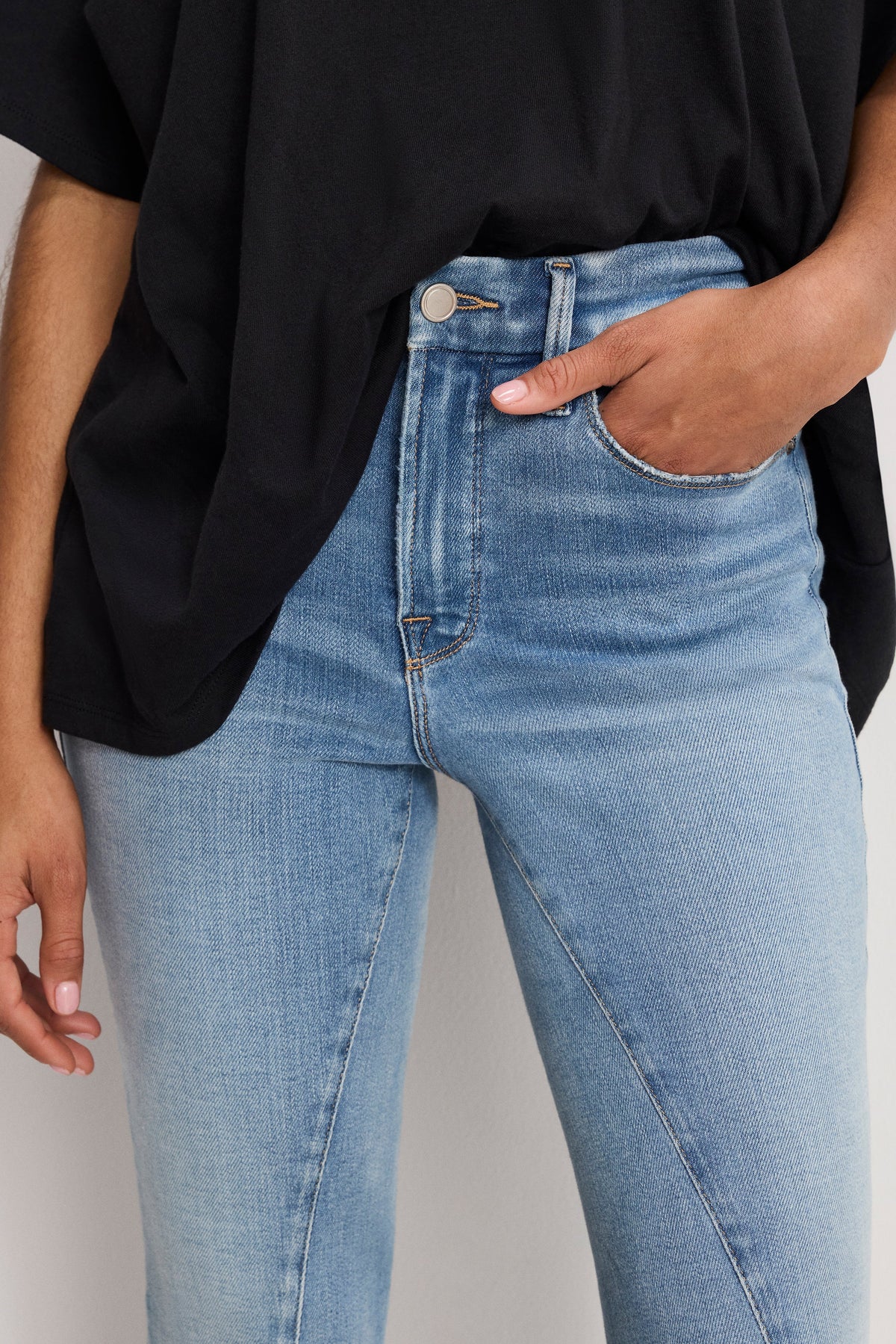 SOFT TECH GOOD LEGS FLARE JEANS INDIGO995