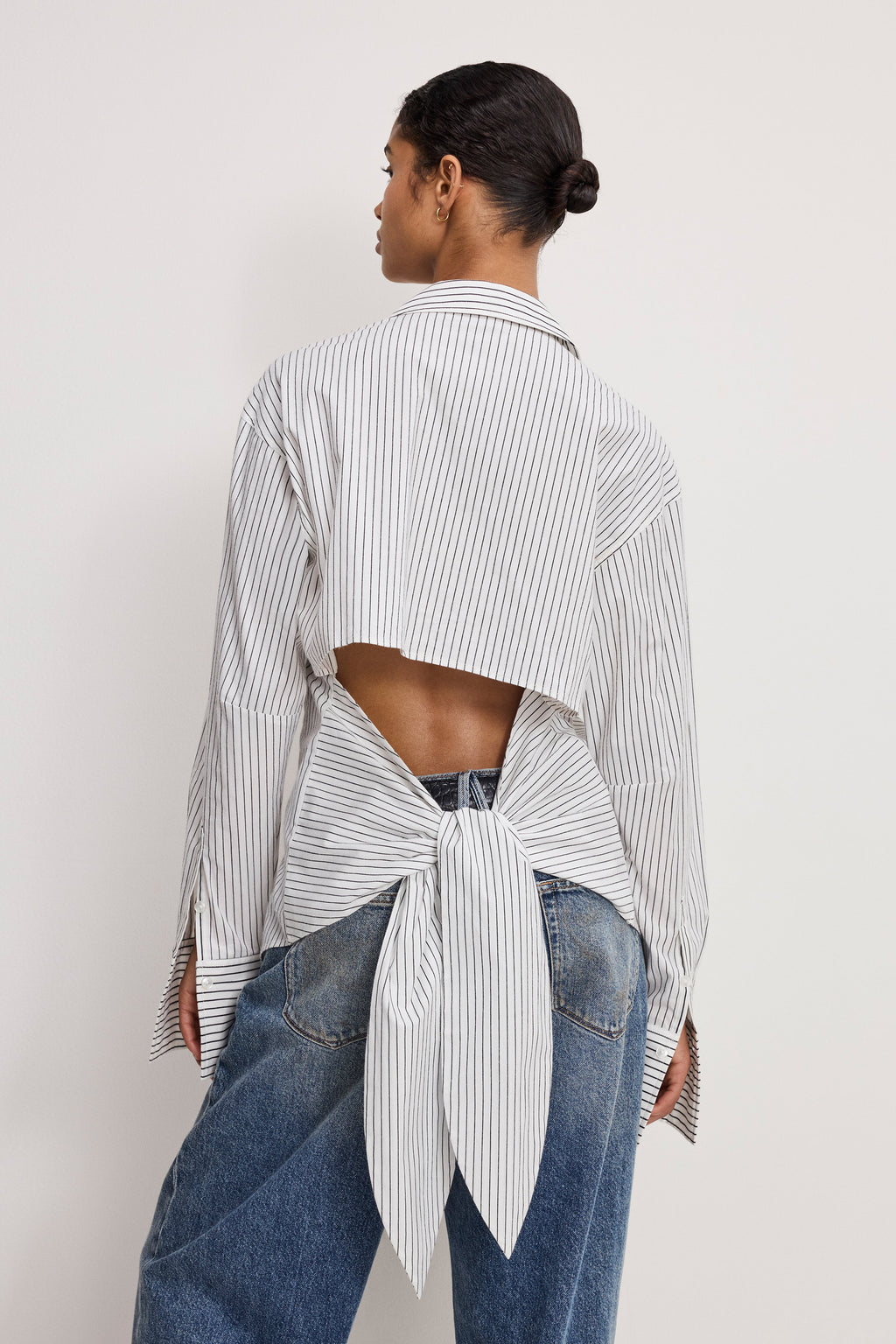 POPLIN TIE BACK SHIRT BCW PINSTRIPE001