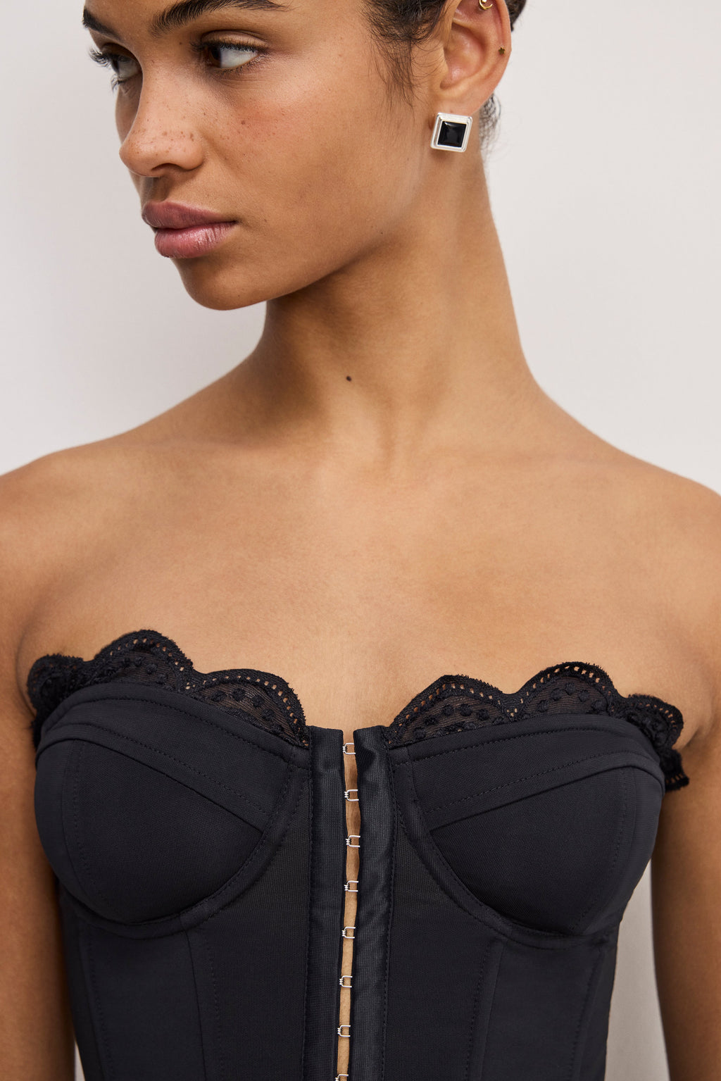 MATTE JERSEY LACE TRIM BUSTIER BLACK001