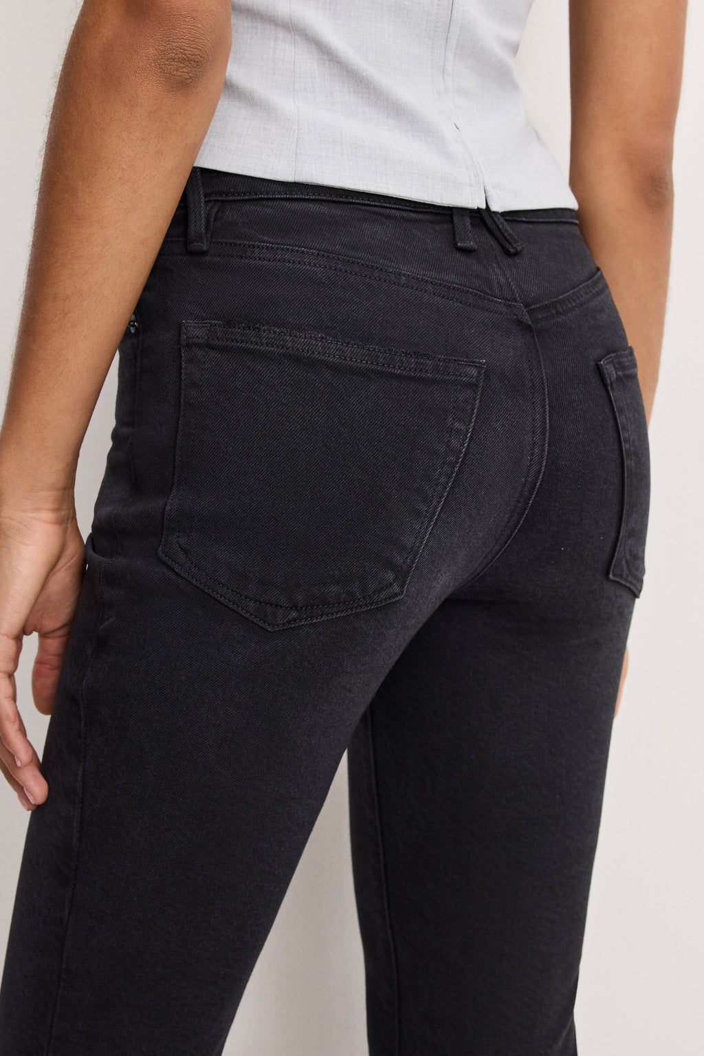 SOFT TECH GOOD CLASSIC BOOTCUT JEANS BLACK344