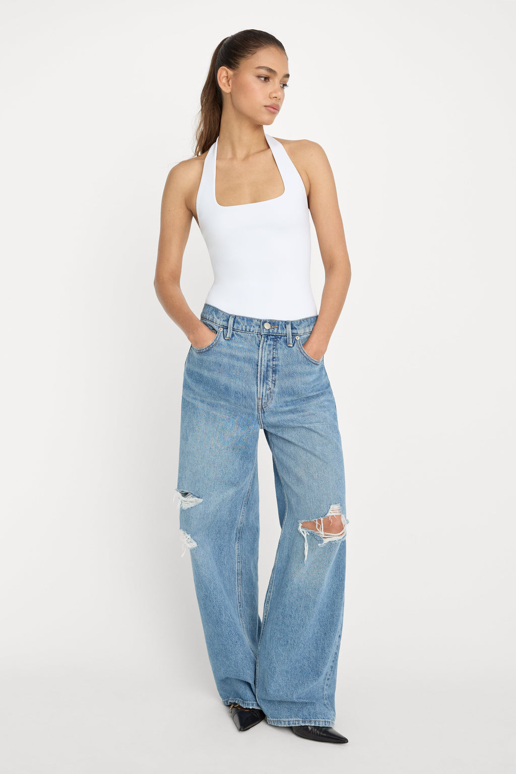 SCULPTING HALTER SQUARE NECK BODYSUIT WHITE001