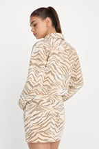 ESSENTIAL CROP DENIM JACKET BROWN TIGER