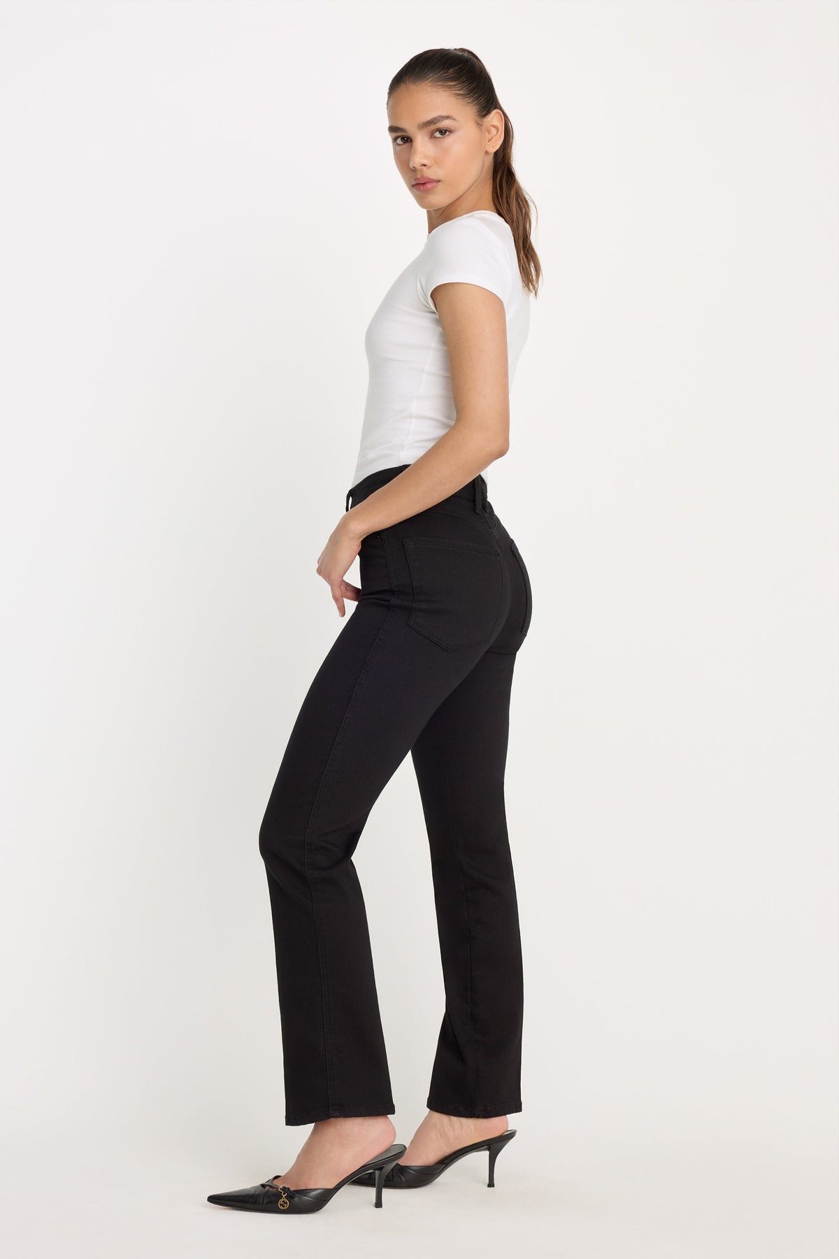 NEVER FADE GOOD CURVE STRAIGHT JEANS BLACK