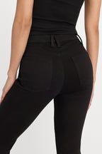NEVER FADE GOOD LEGS FLARE JEANS BLACK