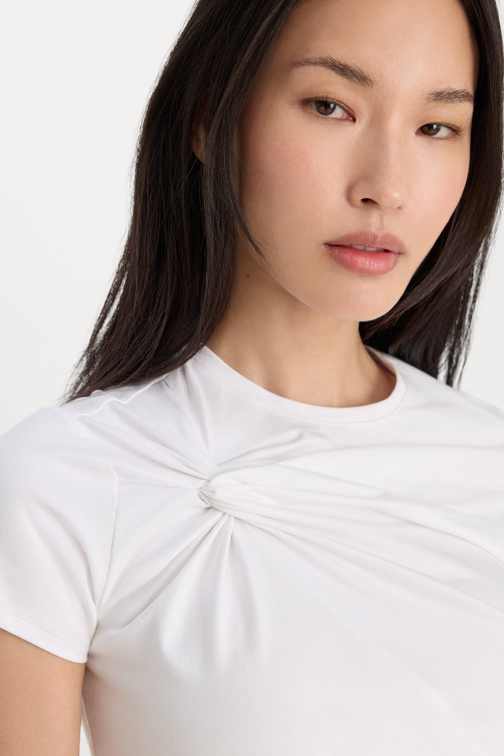 SUPER STRETCH TWIST TEE WHITE001