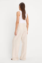 THE RELAXED LINEN TROUSER OAT