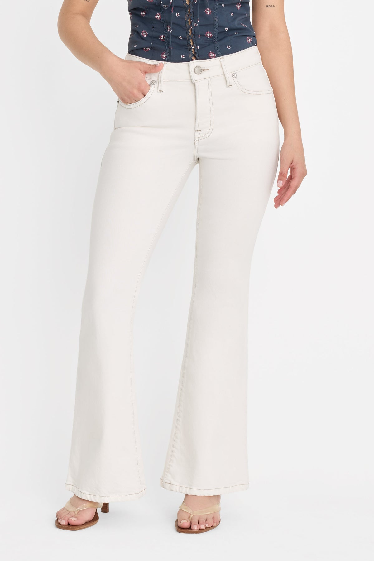 DOLLY JOLEANS PETITE FLARE JEANS VINTAGE WHITE