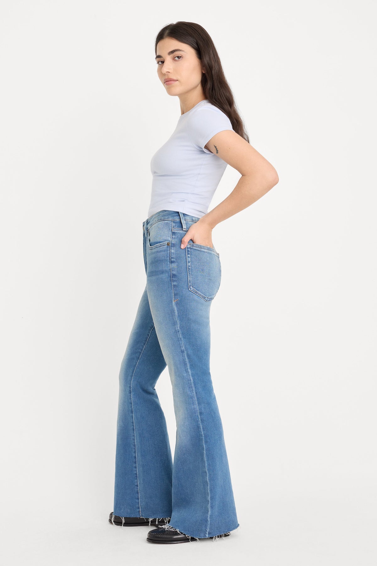 SOFT TECH GOOD PETITE FLARE JEANS INDIGO1211