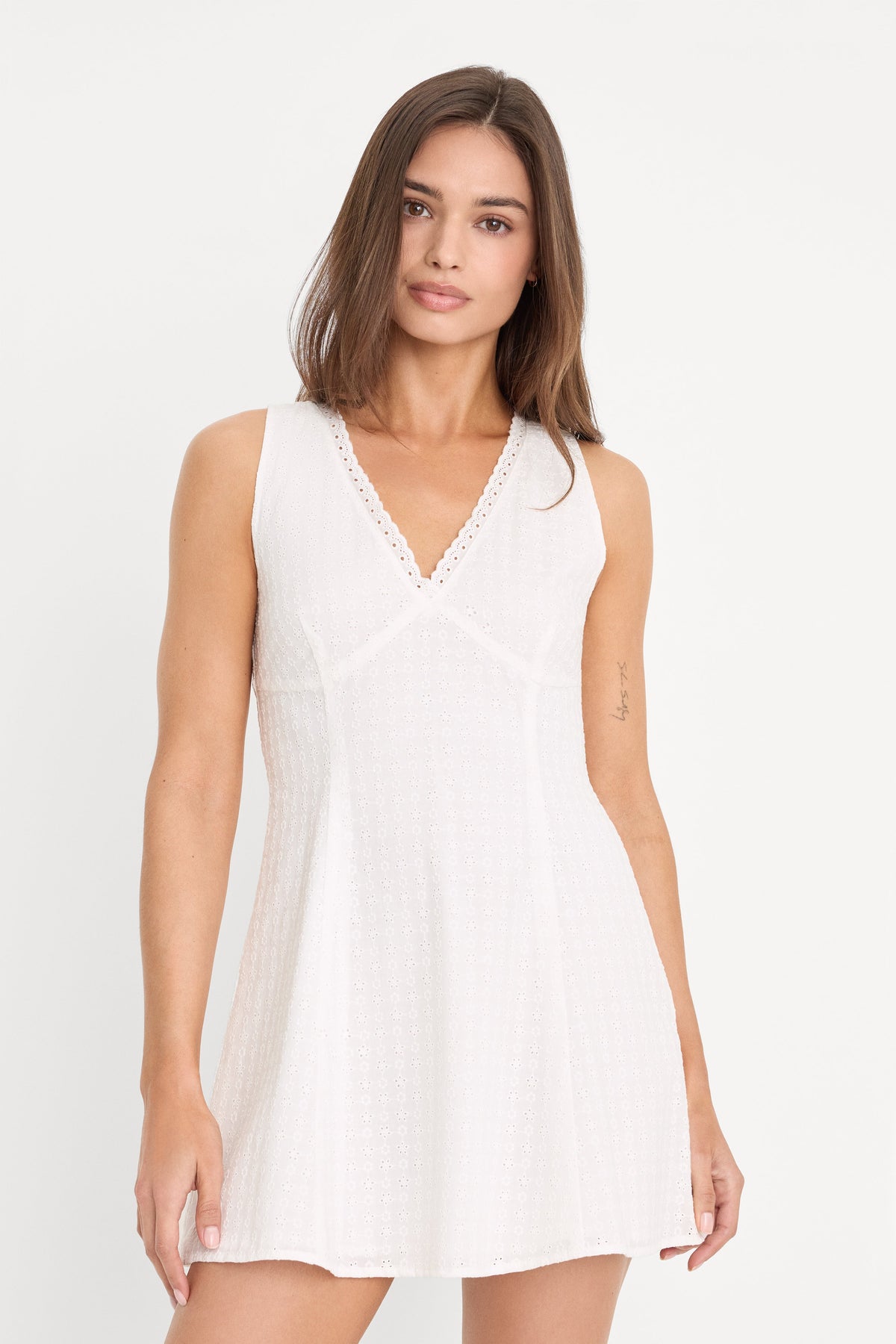 THE EYELET MINI DRESS WHITE001
