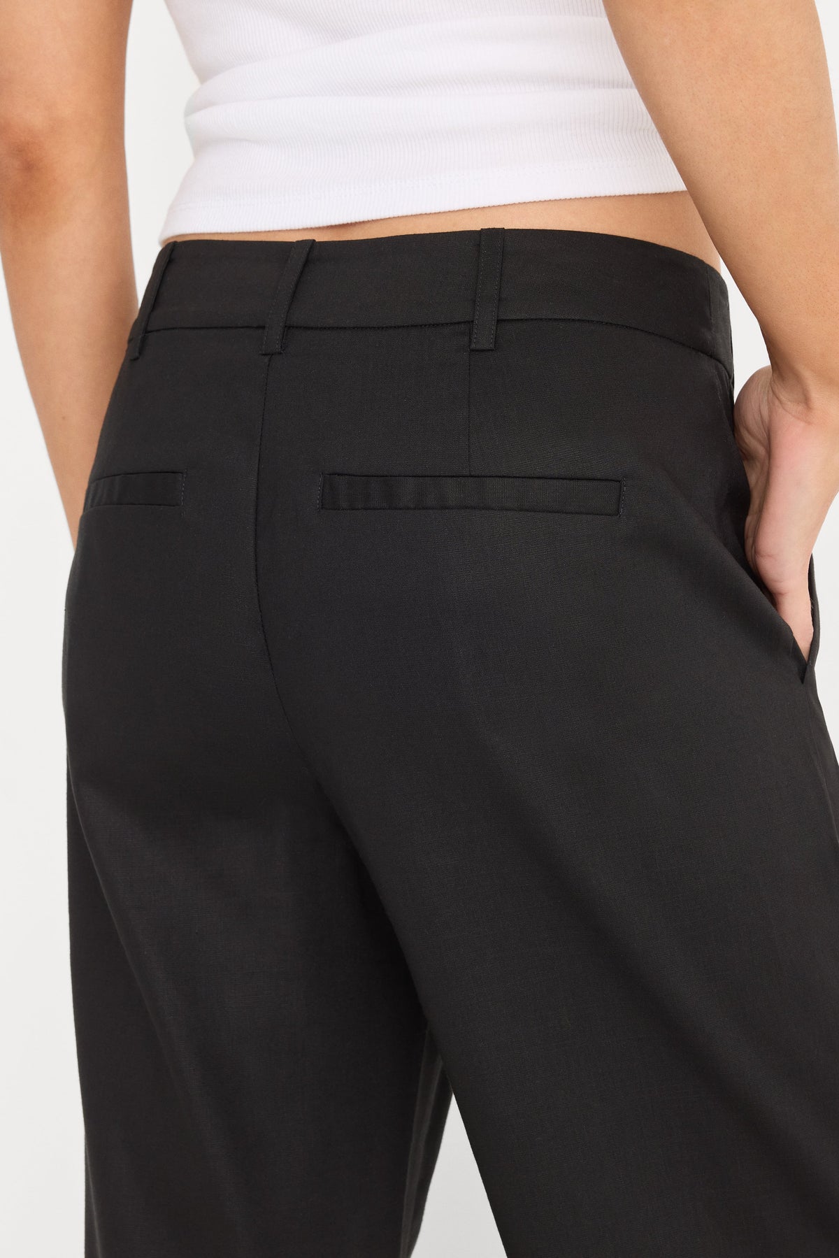 THE WIDE LEG LINEN TROUSER BLACK