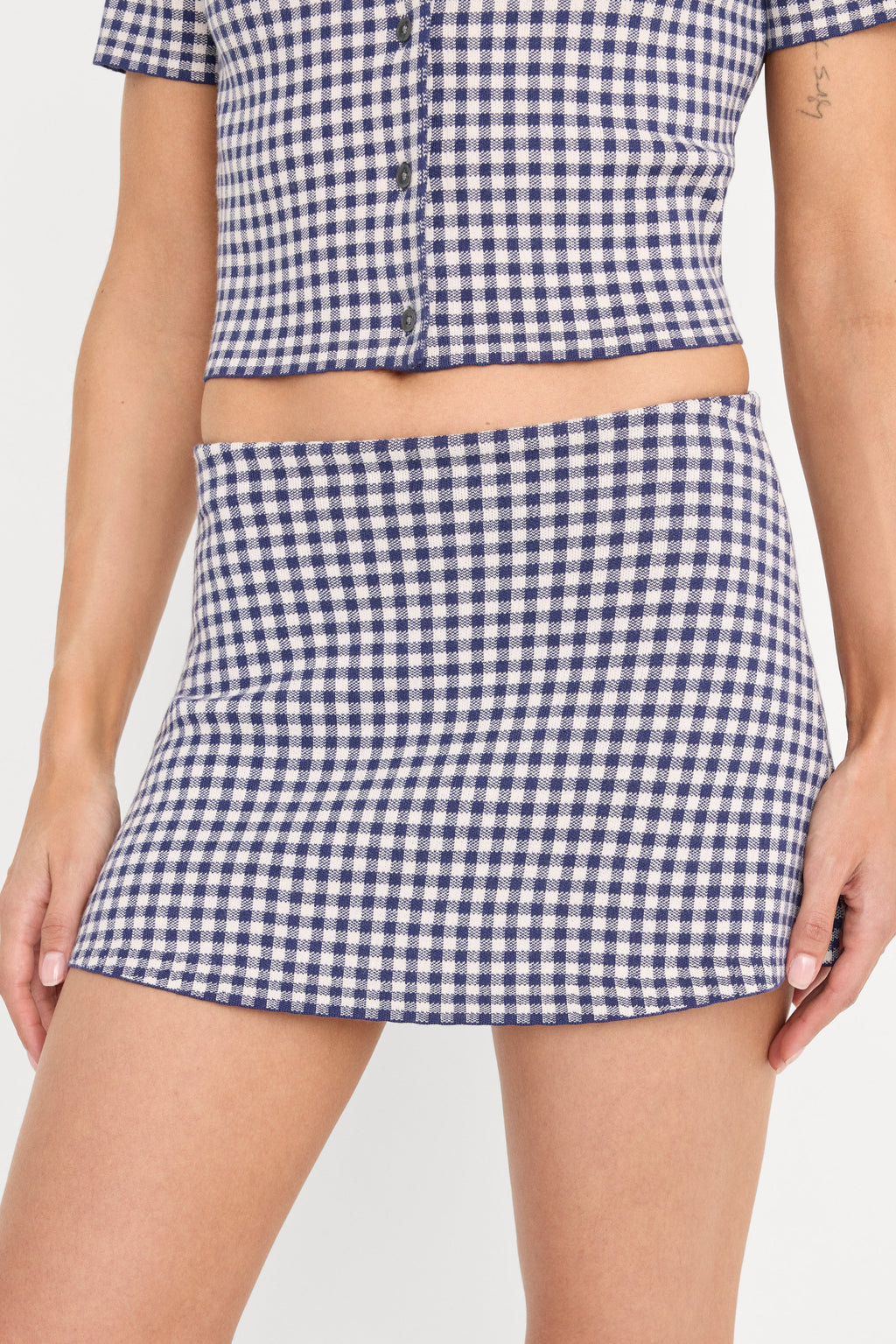 THE KEEPSAKE SKORT NAVY GINGHAM