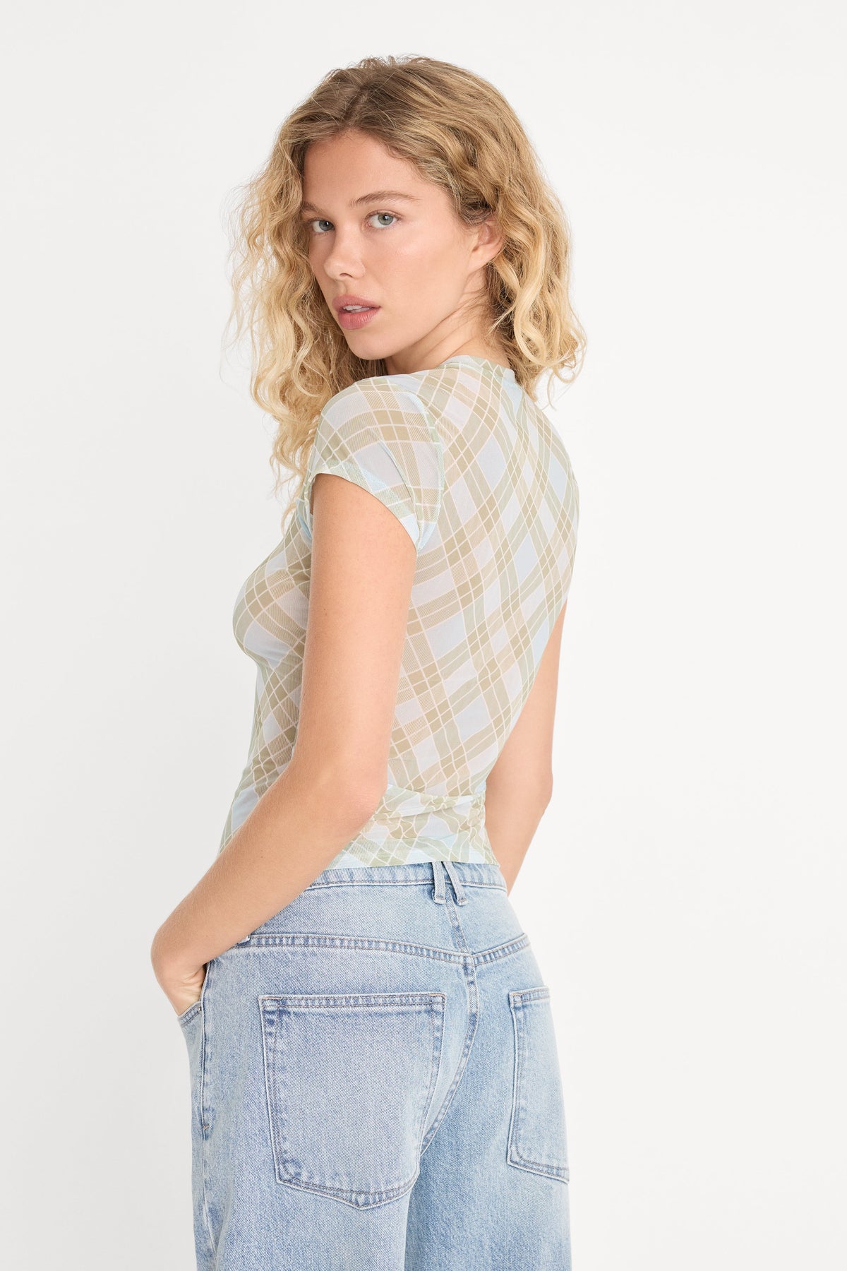 THE MESH BABY TEE SUMMER PLAID HONEY
