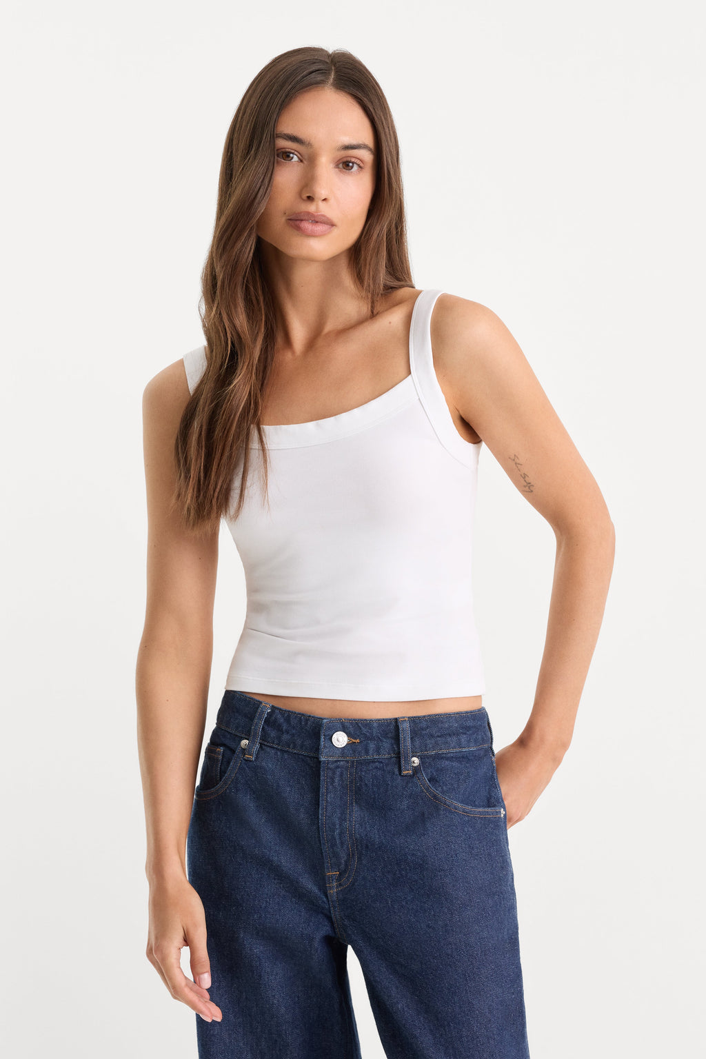 THE RINGER TANK WHITE001