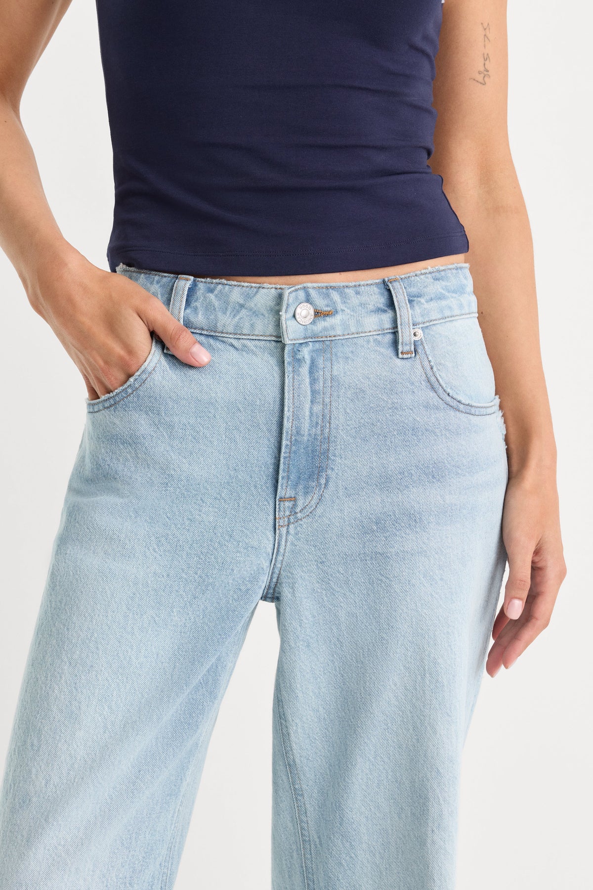 LOW RELAXED STRAIGHT JEANS INDIGO1220