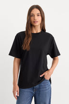 THE OVERSIZED TEE BLACK001
