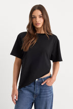 THE OVERSIZED TEE BLACK001