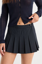 THE PLEATED SKORT ROYAL STRIPE
