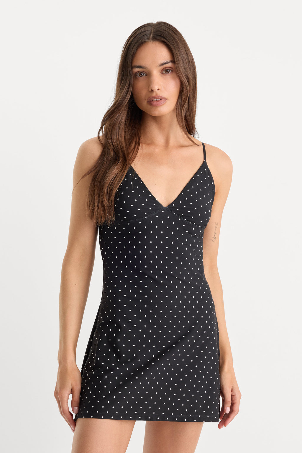 THE WEIGHTLESS SCULPTING MINI DRESS MINI DOT BLACK