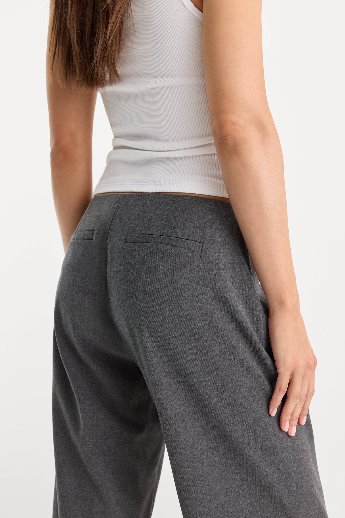 THE LOW RISE TROUSER ASH
