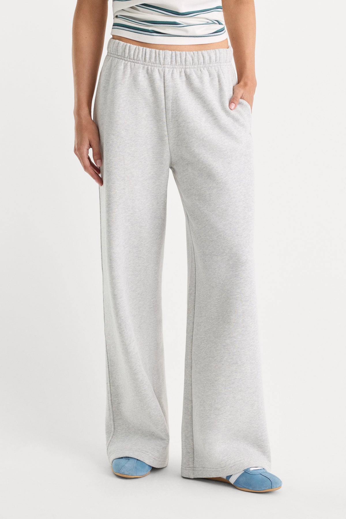 THE FLEECE SWEATPANT HEATHER GREY