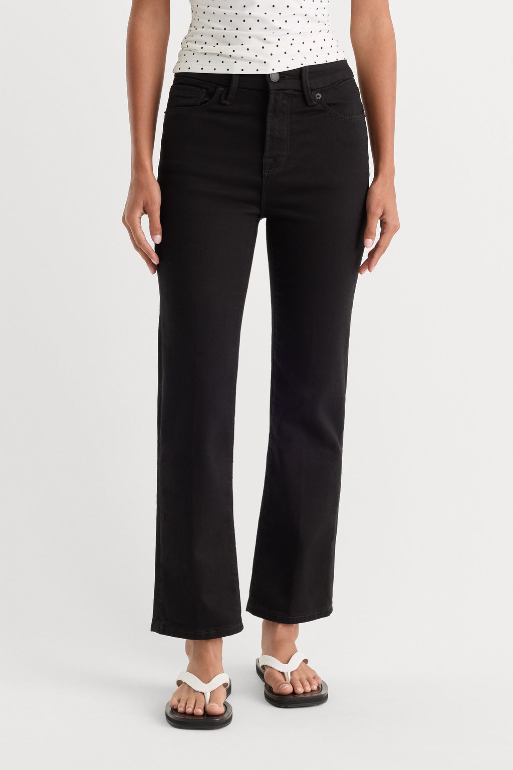 NEVER FADE GOOD PETITE STRAIGHT JEANS BLACK