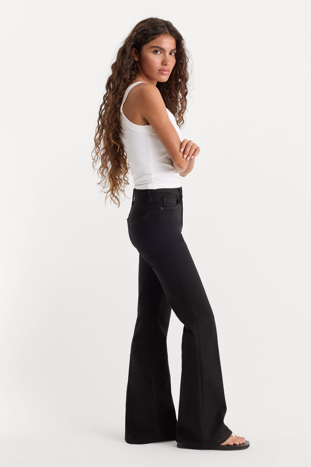 NEVER FADE GOOD PETITE FLARE JEANS BLACK