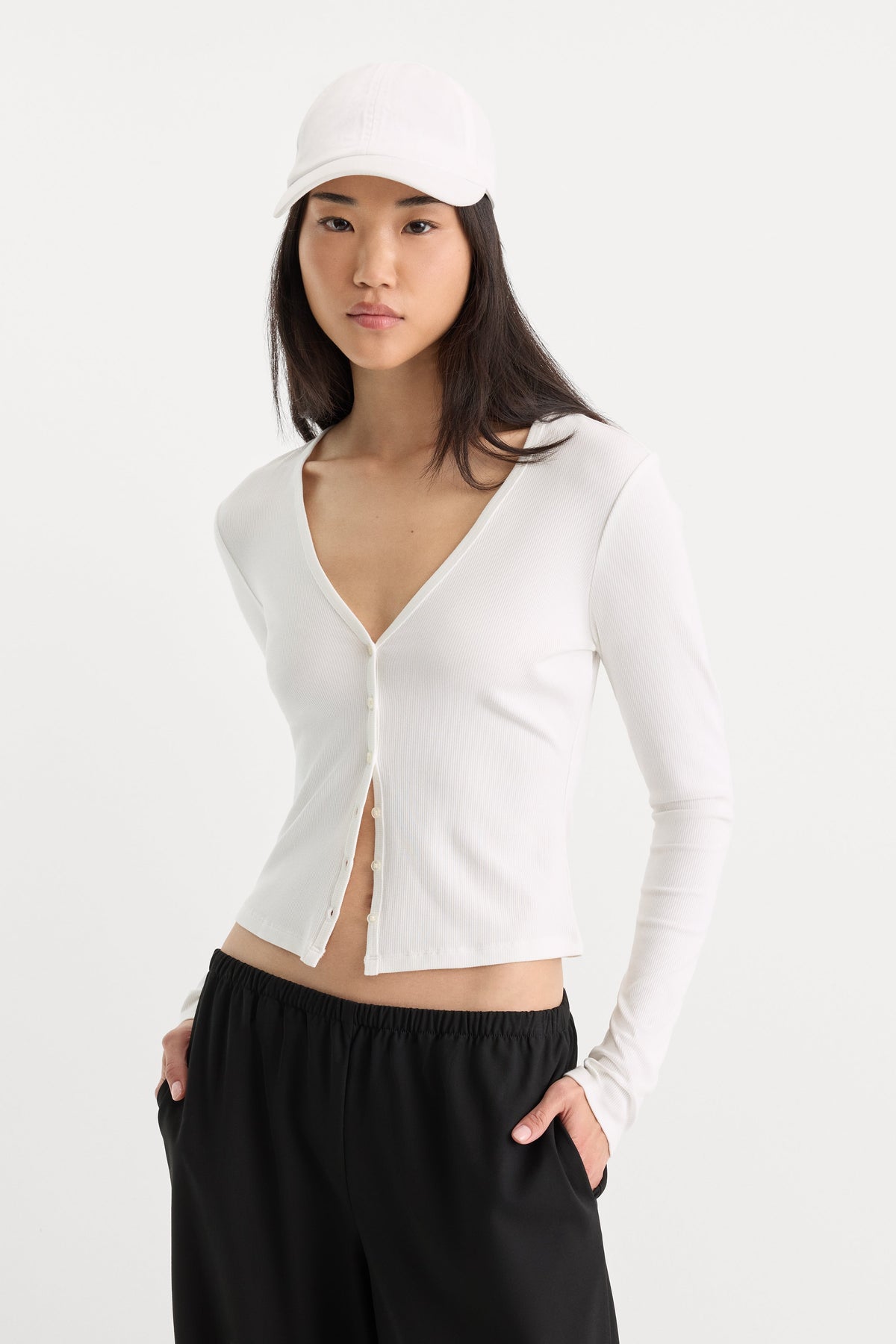 THE RIB V NECK CARDIGAN CHALK