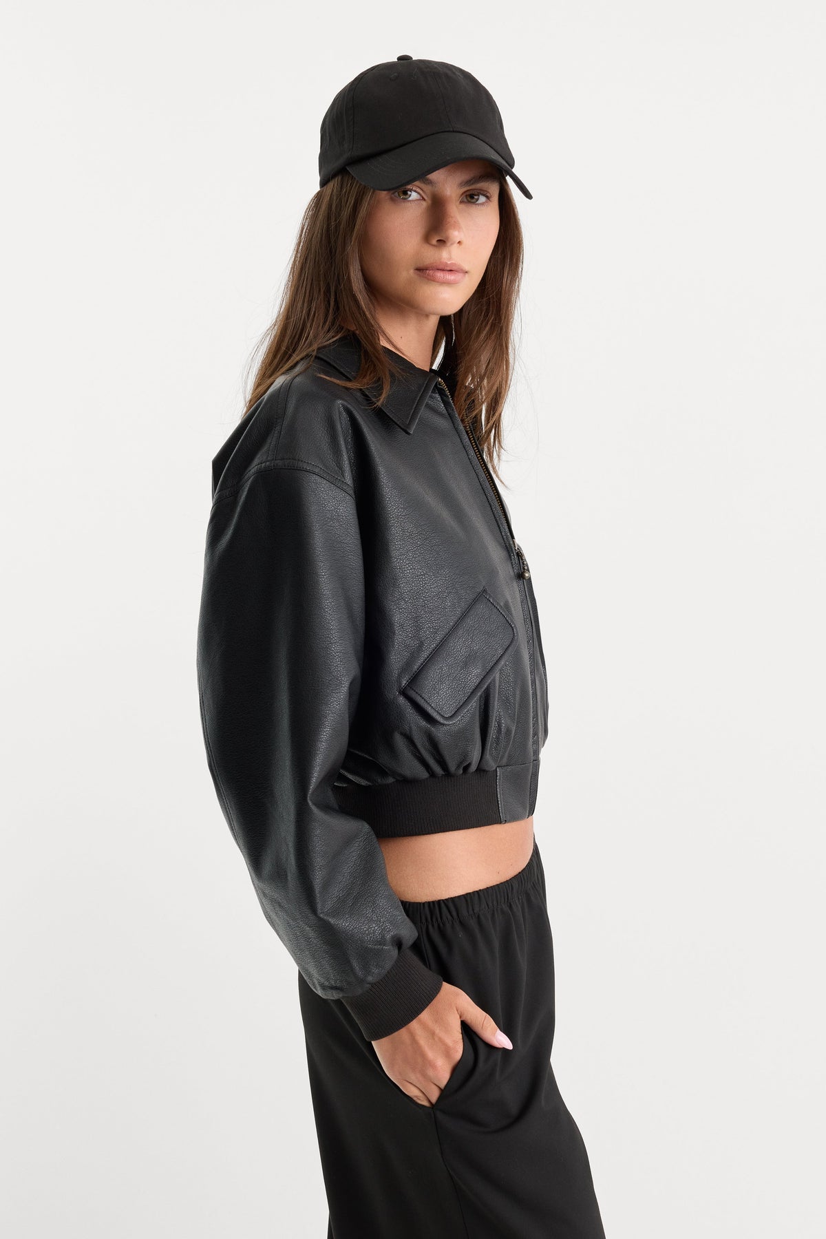THE BETTER THAN LEATHER BOMBER JACKET BLACK001