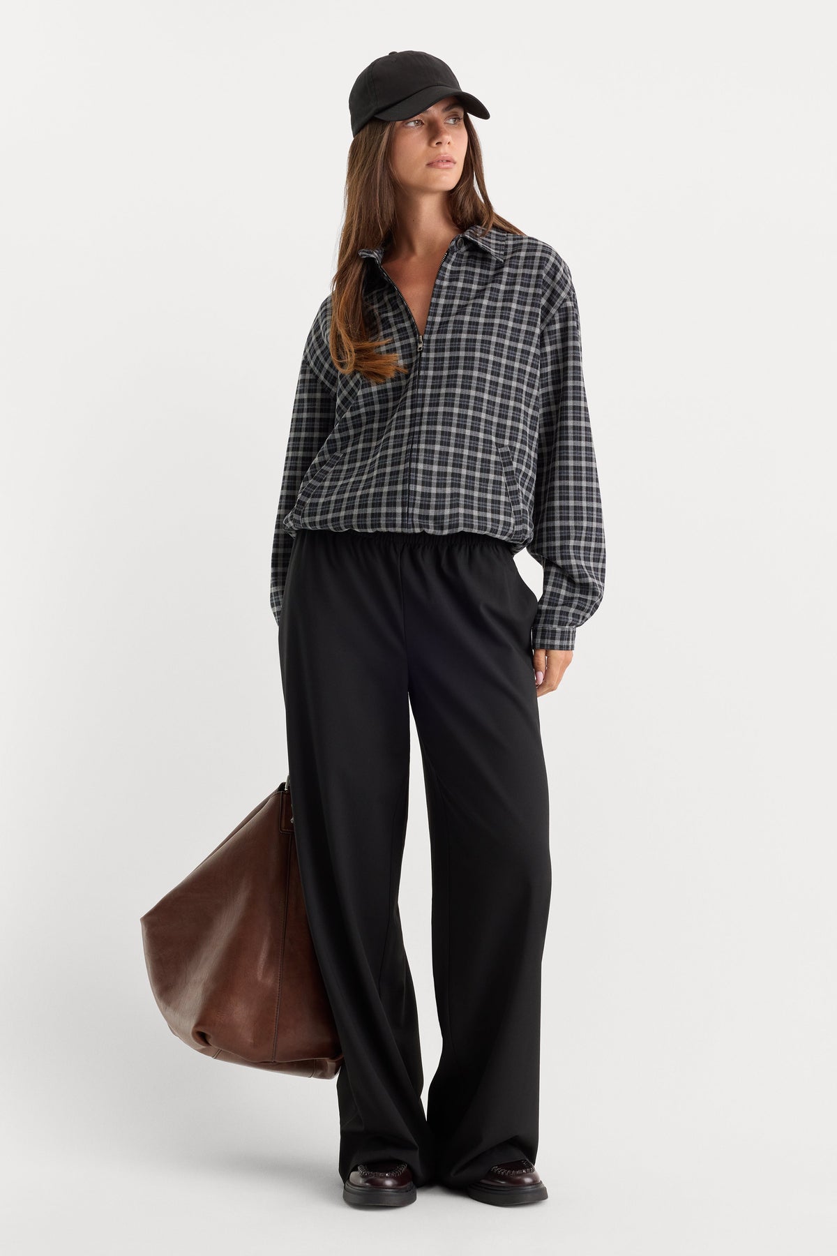THE LIGHTWEIGHT BOMBER JACKET CHARCOAL PLAID
