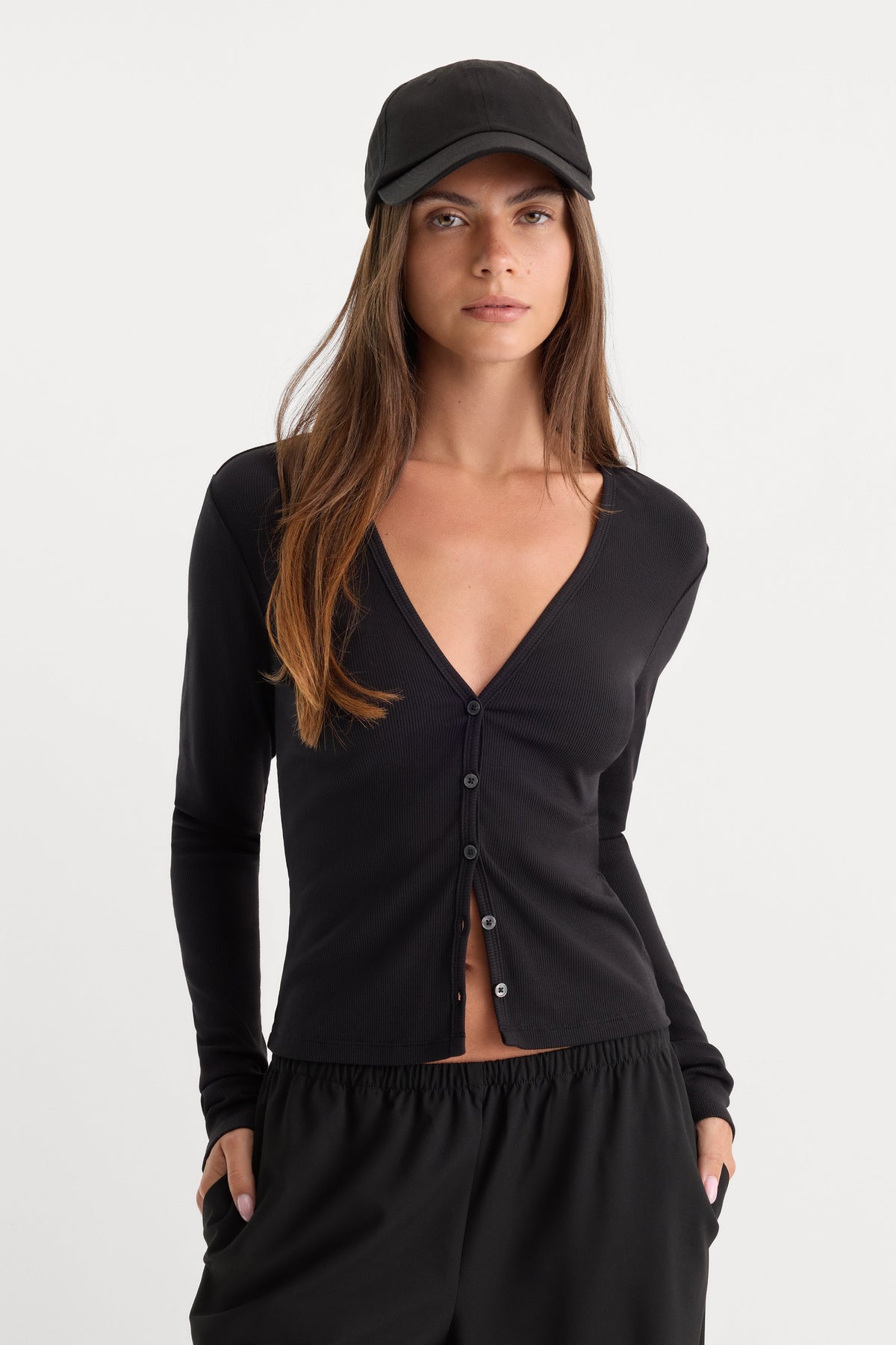 THE RIB V NECK CARDIGAN BLACK