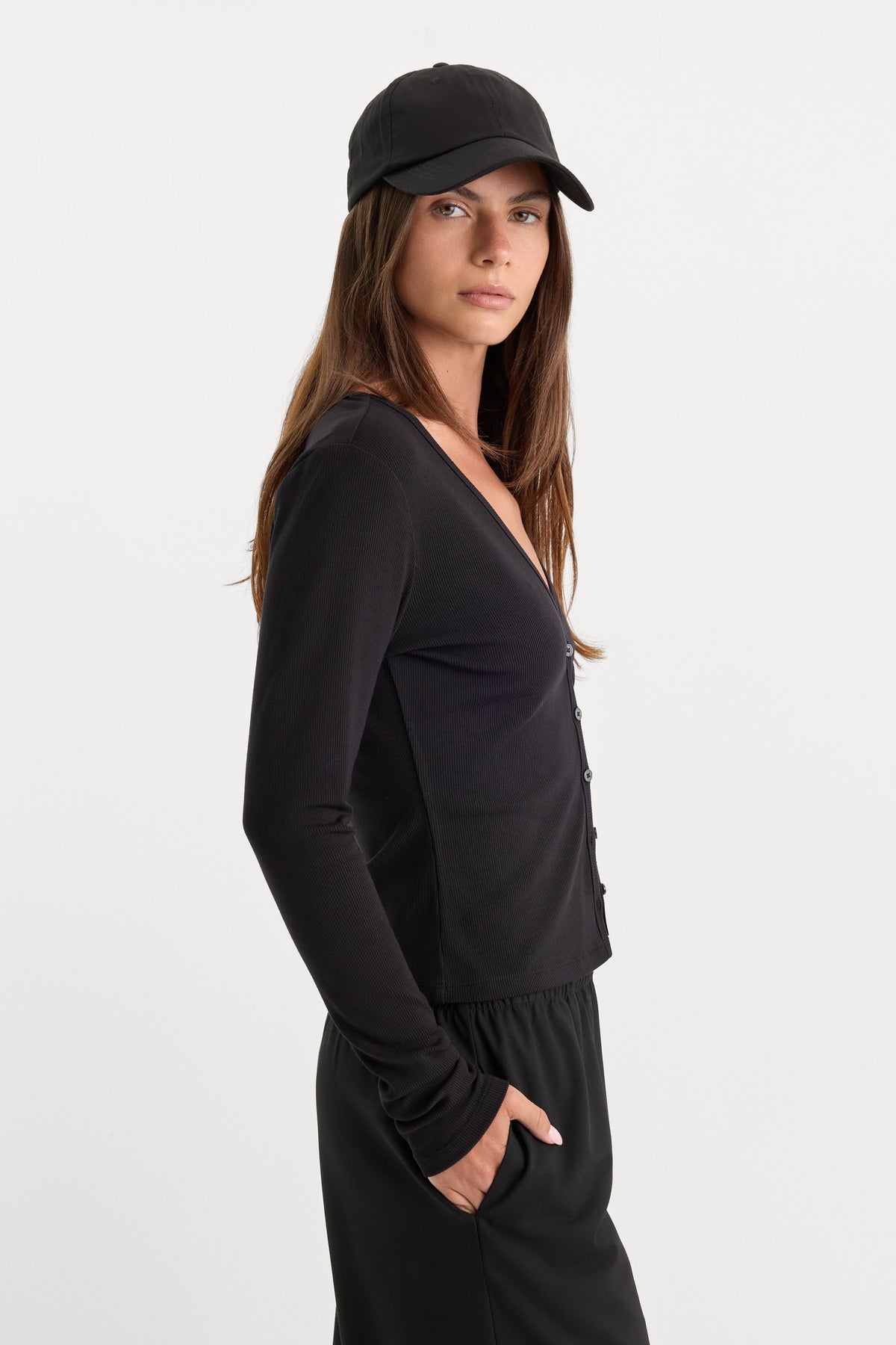 THE RIB V NECK CARDIGAN BLACK