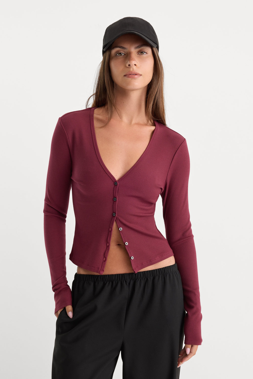 THE RIB V NECK CARDIGAN BERRY NOIR