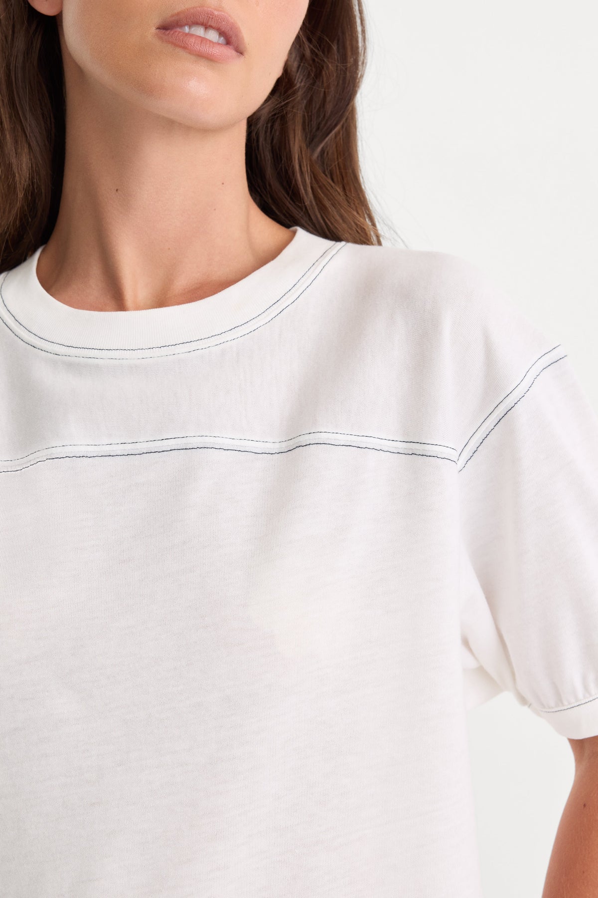 THE GYM TEE CHALK