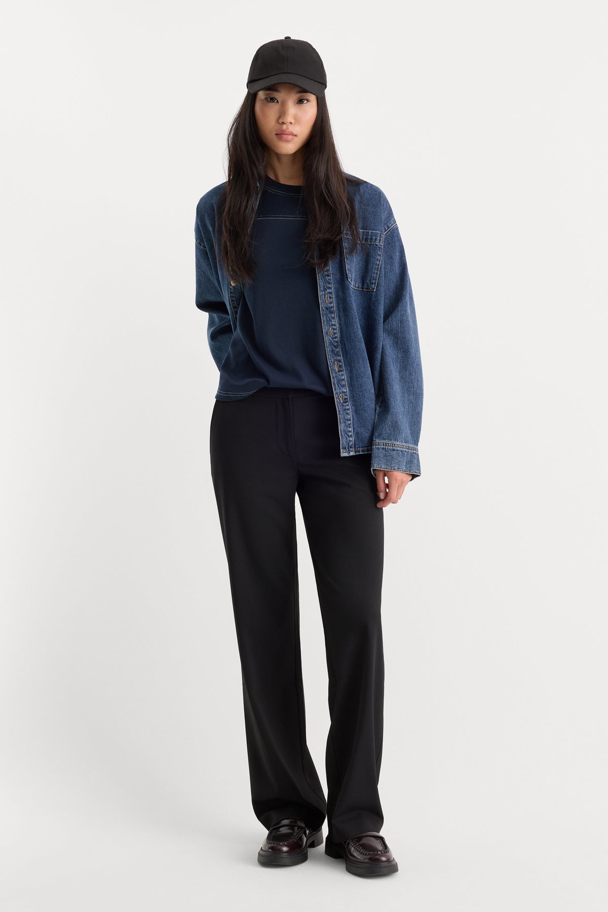 THE LOW RISE STRAIGHT LEG TROUSER BLACK001
