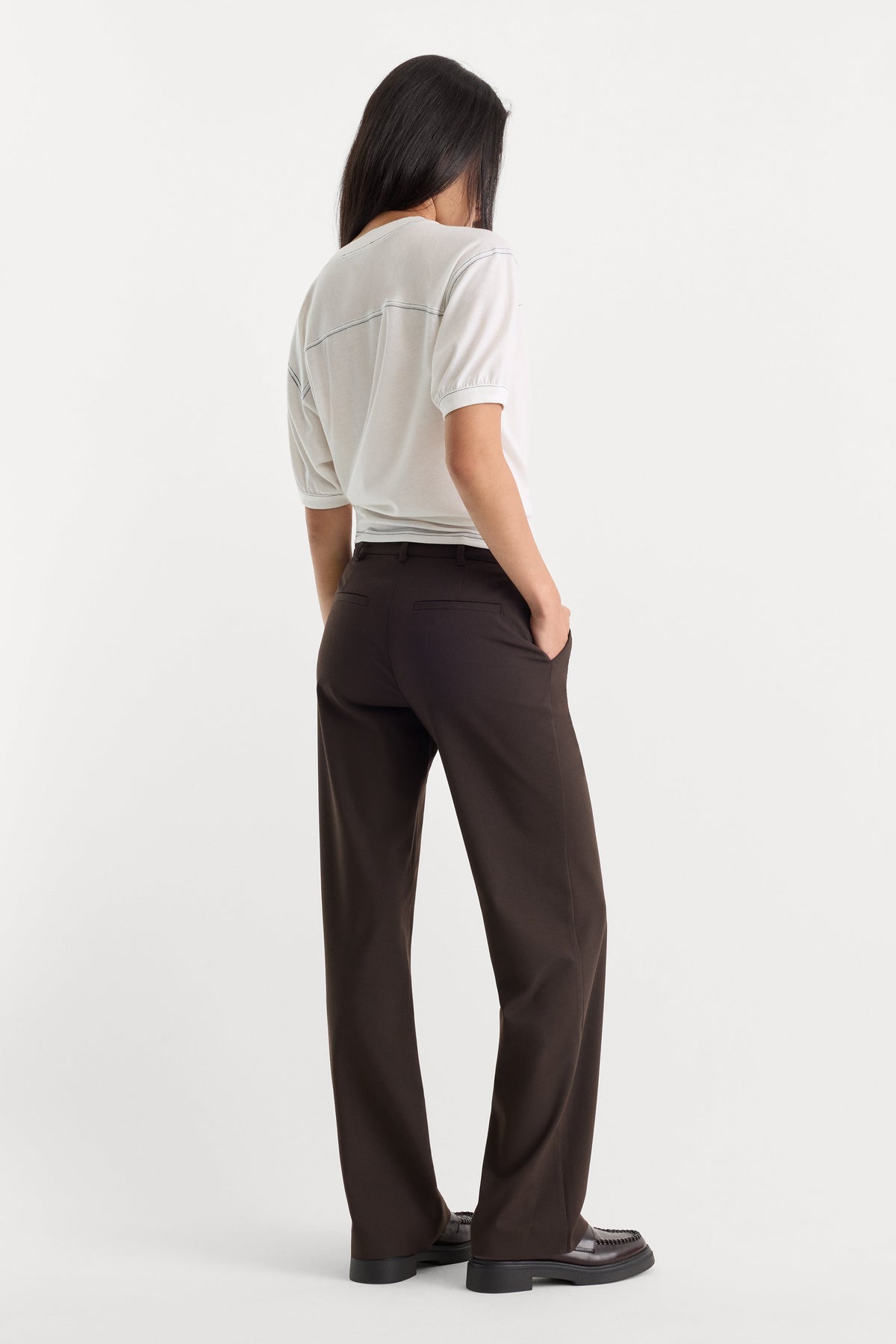 THE LOW RISE STRAIGHT LEG TROUSER ESPRESSO