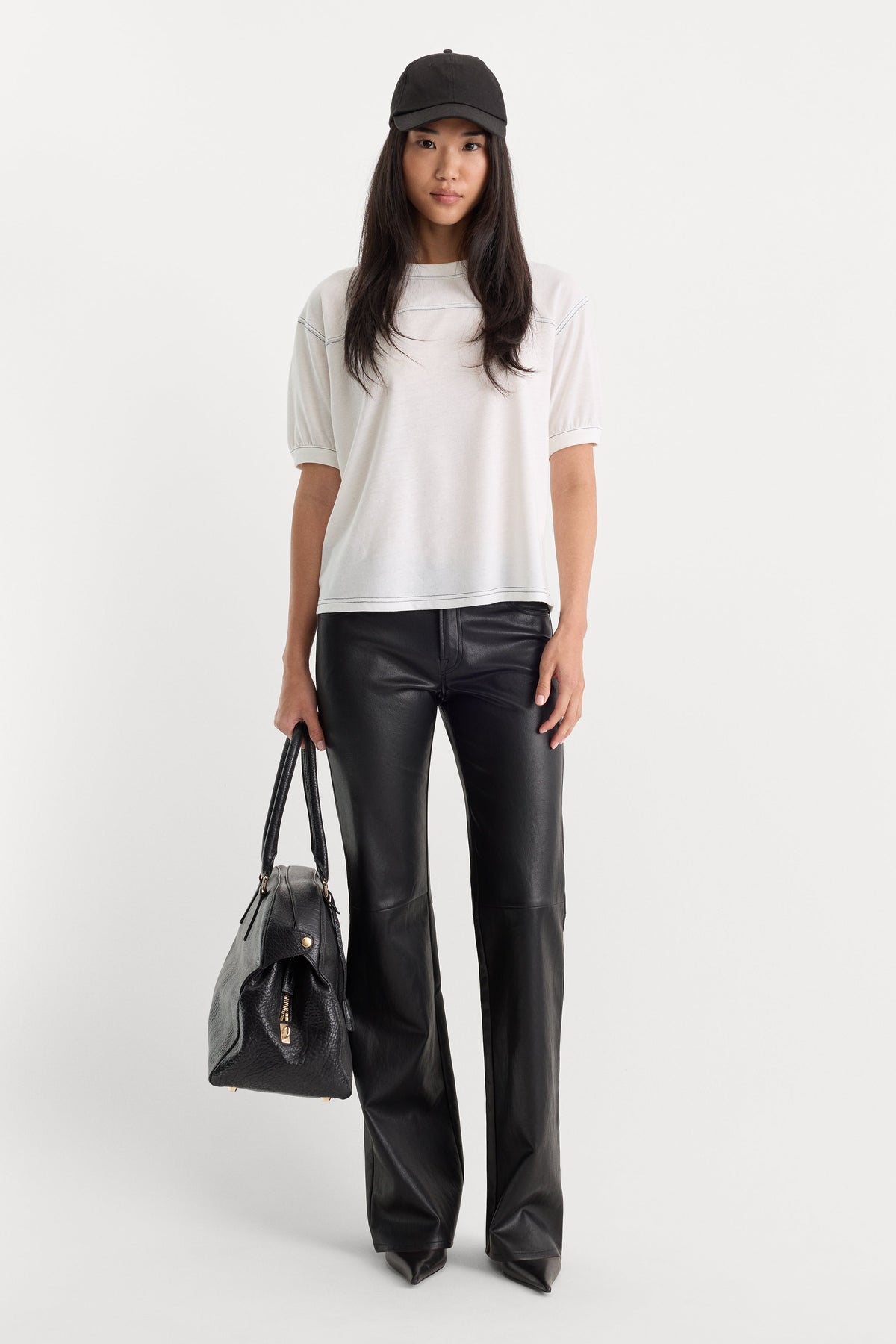 BETTER THAN LEATHER LOW RISE BOOTCUT BLACK001