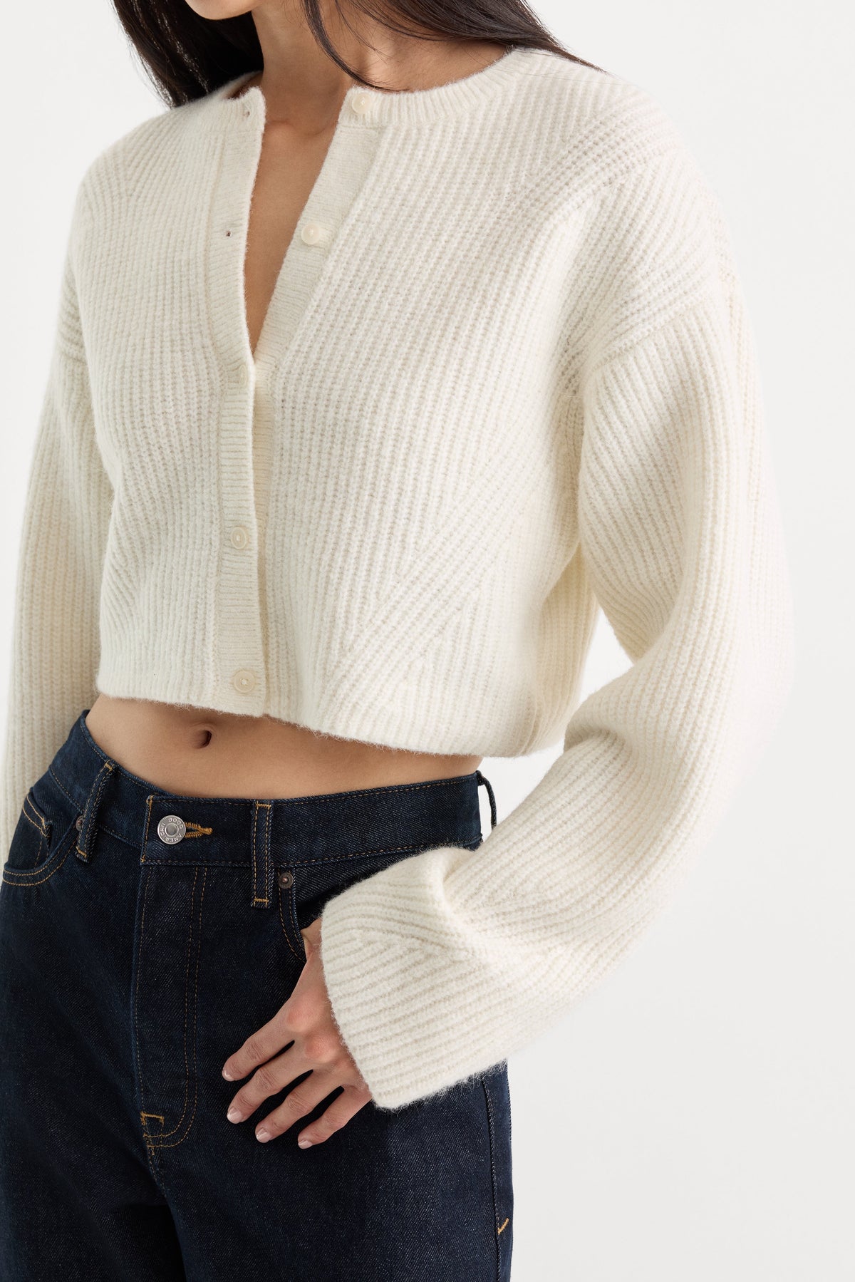 THE CHUNKY KNIT CARDIGAN CHALK