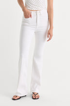 ALWAYS FITS GOOD CLASSIC BOOTCUT JEANS WHITE