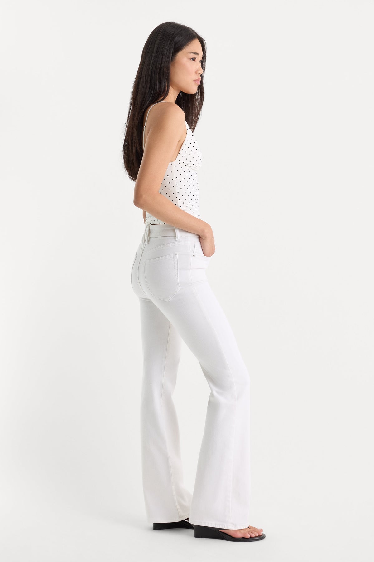 ALWAYS FITS GOOD CLASSIC BOOTCUT JEANS WHITE