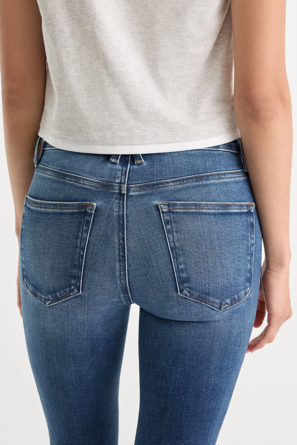 MID RISE CIGARETTE JEANS NEWCREST