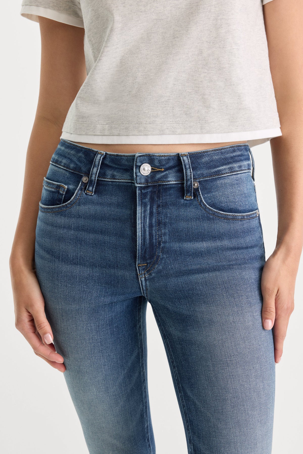 MID RISE CIGARETTE JEANS NEWCREST