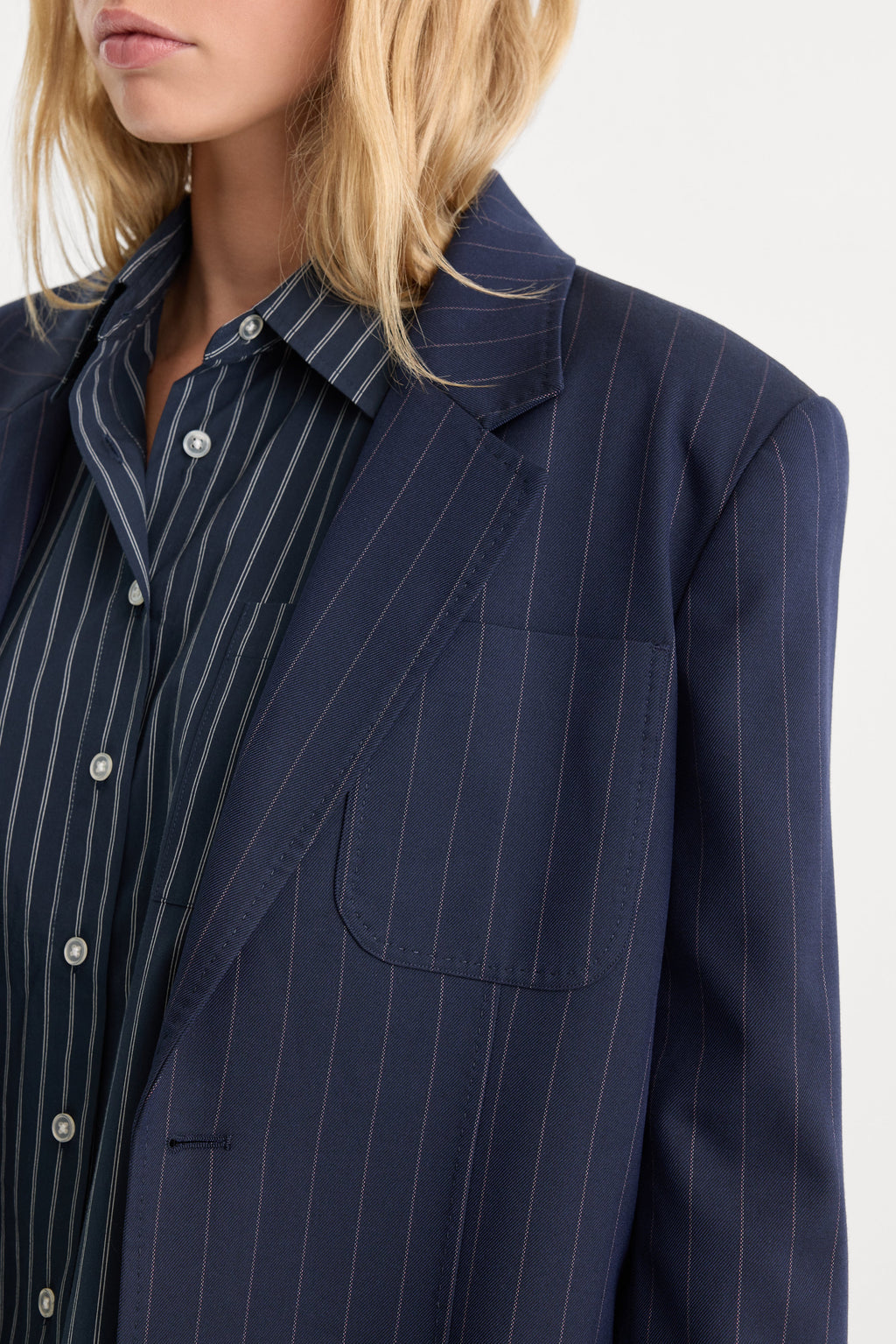 THE OVERSIZED BLAZER NAVY PINSTRIPE